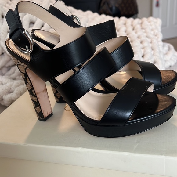 Coach Bertta Vachetta black sandals. EUC. Only worn a few times. - Picture 5 of 6